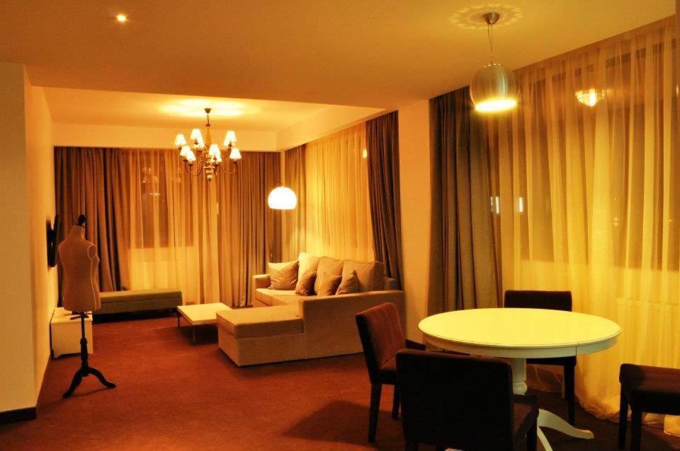 براشوف Apart Hotel Vlad Tepes المظهر الخارجي الصورة
