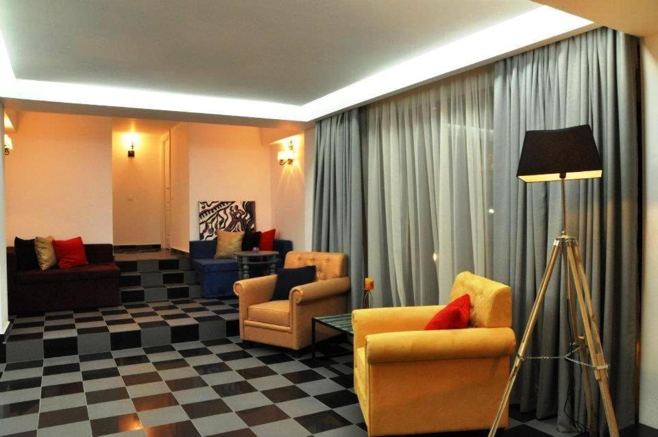 براشوف Apart Hotel Vlad Tepes المظهر الخارجي الصورة
